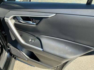 2023 Toyota RAV4 — photo 19 view