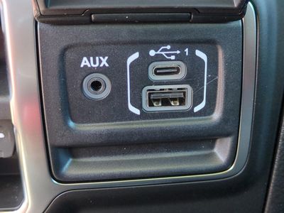 2026 Jeep Gladiator — photo 24 view