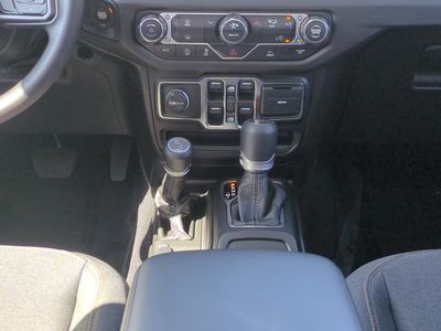 2026 Jeep Gladiator — photo 21 view