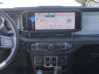2026 Jeep Gladiator — photo 20 view