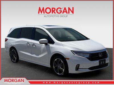2022 Honda Odyssey Elite in White — front three-quarter view