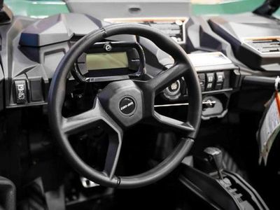 2026 Can-Am Commander DPS 700 — photo 11 view