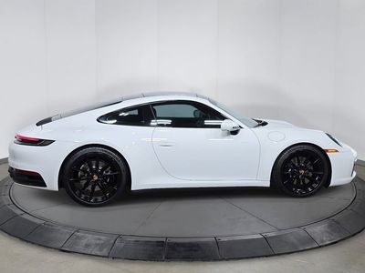 2022 Porsche 911 - Photo 8
