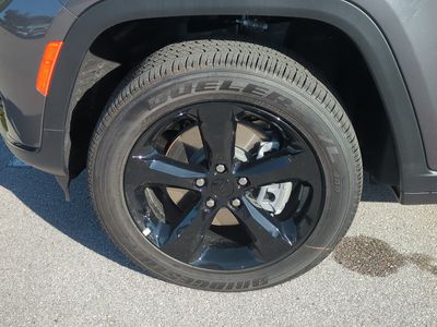 2025 Jeep Grand Cherokee L - Photo 11
