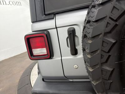 2018 Jeep Wrangler - Photo 12