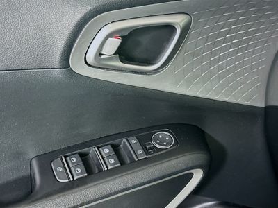 2023 Kia Soul — photo 14 view
