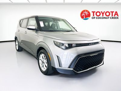 2023 Kia Soul S in Steel Gray — front three-quarter view