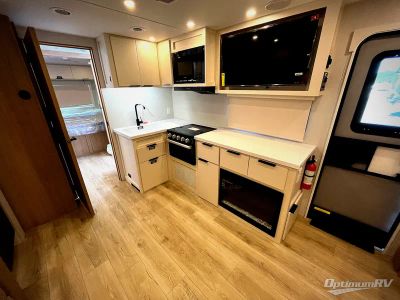2026 Winnebago Thrive — photo 7 view