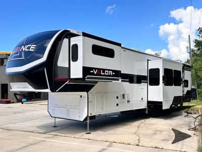 2026 Alliance RV Valor - Photo 8