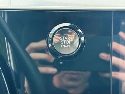 2025 Lexus NX — photo 36 view
