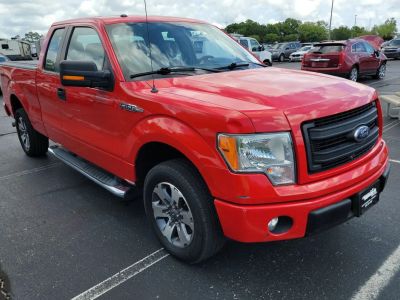 2013 Ford F-150 — interior view