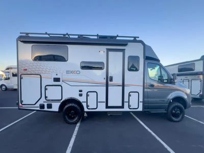 2026 Winnebago EKKO - Photo 17