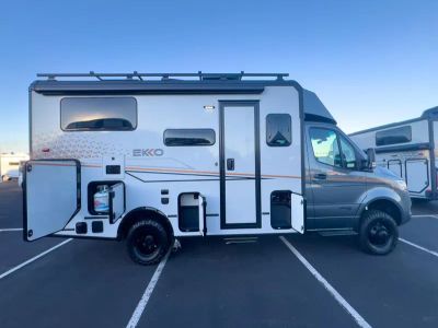 2026 Winnebago EKKO - Photo 18