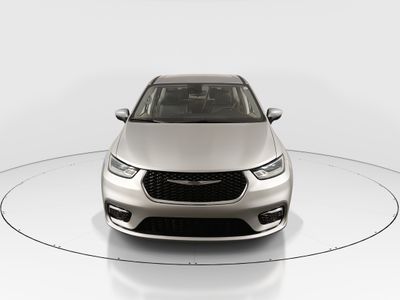 2023 Chrysler Pacifica — side profile view