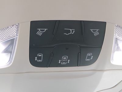 2023 Chrysler Pacifica — photo 21 view