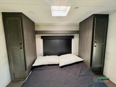 2026 Venture RV SportTrek - Photo 42