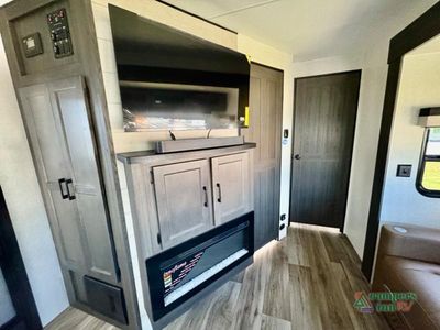 2026 Venture RV SportTrek - Photo 27