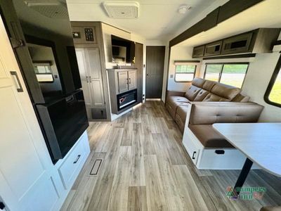 2026 Venture RV SportTrek - Photo 8