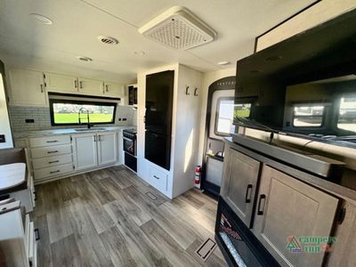 2026 Venture RV SportTrek - Photo 10