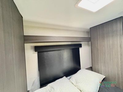2026 Venture RV SportTrek - Photo 40
