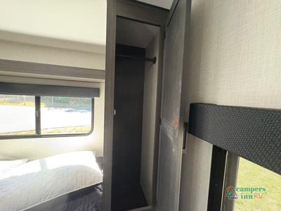 2026 Venture RV SportTrek - Photo 39