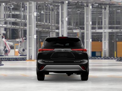2026 Toyota Highlander Hybrid — photo 10 view