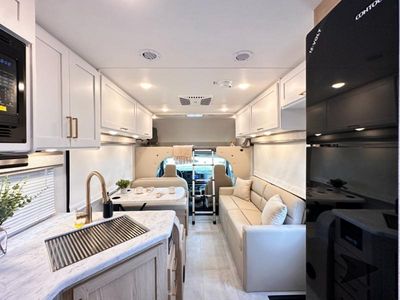 2026 Thor Motor Coach Chateau — photo 11 view