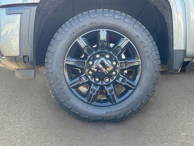 2024 GMC Sierra 2500HD — photo 32 view