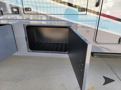 2026 Grand Design Lineage Series F — photo 10 view
