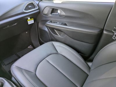 2026 Chrysler Voyager — photo 15 view