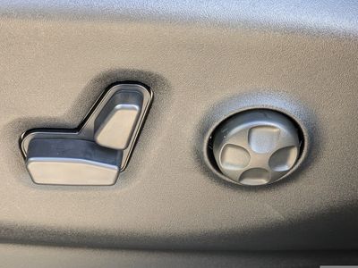 2026 Chrysler Voyager — photo 17 view