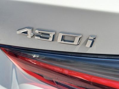 2022 BMW 4 Series — detail view