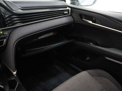 2025 Toyota Camry FWD - Photo 22