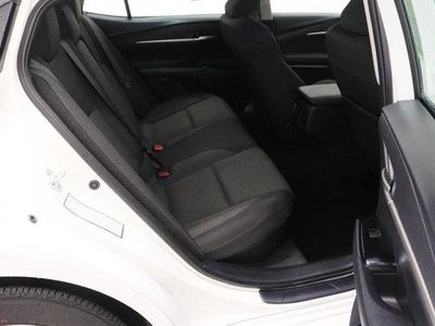2025 Toyota Camry FWD - Photo 33