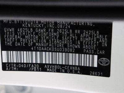 2025 Toyota Camry FWD - Photo 40