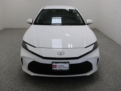 2025 Toyota Camry FWD - Photo 3