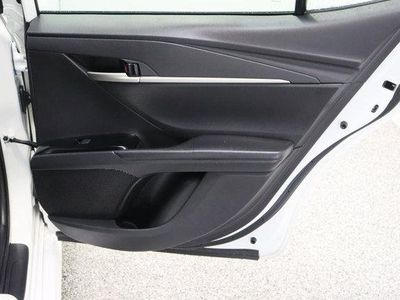 2025 Toyota Camry FWD - Photo 32