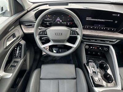 2025 Audi Q5 Sportback — photo 17 view