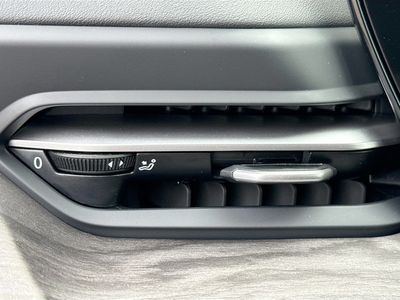 2025 Audi Q5 Sportback — photo 35 view