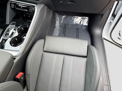 2025 Audi Q5 Sportback — photo 18 view