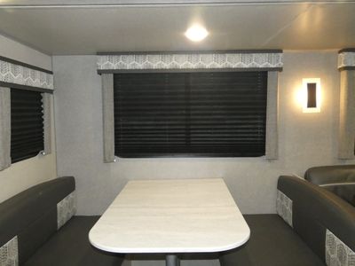 2023 Coachmen Catalina Legacy — photo 15 view