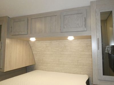2023 Coachmen Catalina Legacy — photo 8 view