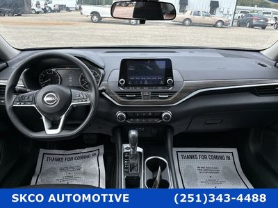 2023 Nissan Altima — photo 12 view