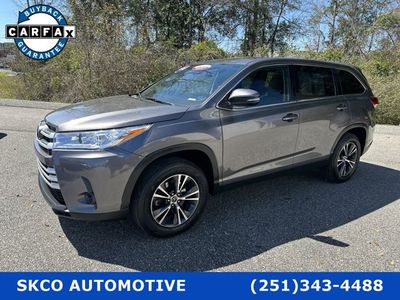 2019 Toyota Highlander - Photo 2