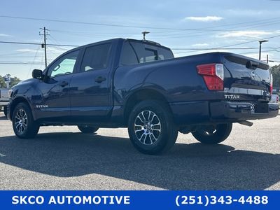 2022 Nissan Titan — photo 7 view