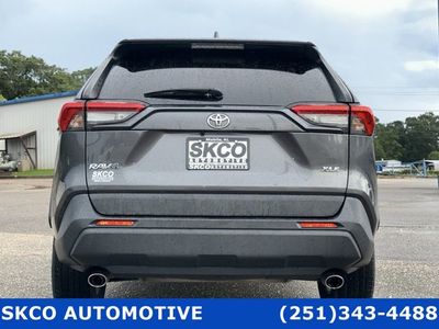 2021 Toyota RAV4 — photo 10 view