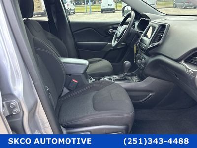 2021 Jeep Cherokee - Photo 8