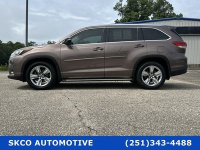 2017 Toyota Highlander - Photo 6