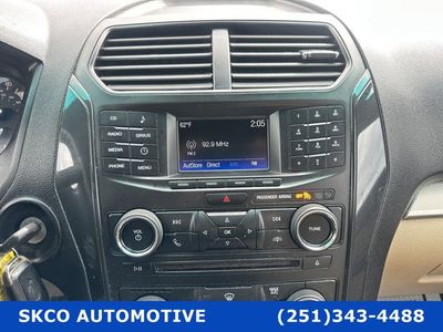 2016 Ford Explorer — interior view