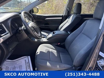2019 Toyota Highlander - Photo 4